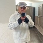 Leo, 40